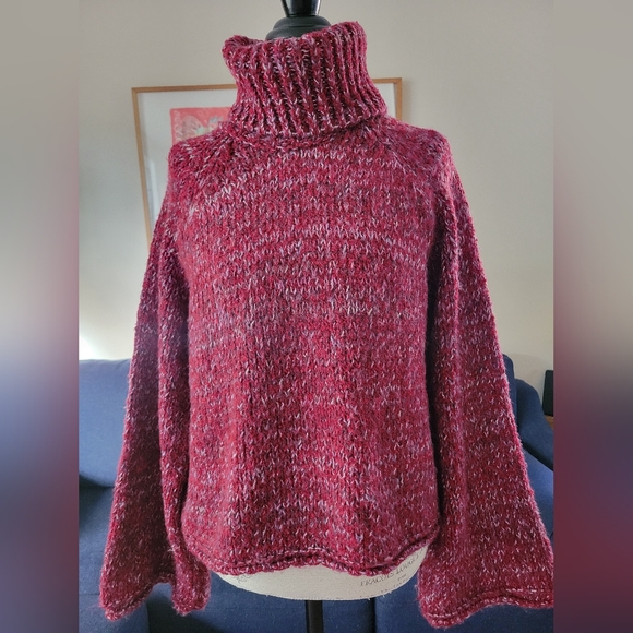 Urban Outfitters sweater - Picture 2 of 7
